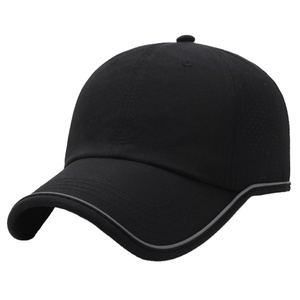 Casquette de baseball unisexe en polyester à 6 panneaux, réglable, séchage rapide, couleur unie, protection solaire, pour adulte, printemps-été, avec plaque légère en PVC, 26 ans d'expérience - Product Image 1