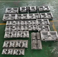 Spécialisé dans la fabrication de moules pour bidons de 3L, 5L, 10L, 20L, moules pour bouteilles soufflées, moules pour bouteilles de détergent liquide