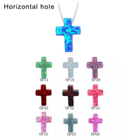 Opale blanche et bleue de laboratoire Zhengyong, forme croix 7,5x10mm, avec trou pour la fabrication de bijoux, effet de jeu de couleurs