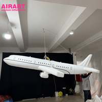 Simulateur d'avion blanc de conception nouvelle - Costume d'avion gonflable et avion télécommandé gonflable pour les activités des clubs scolaires
