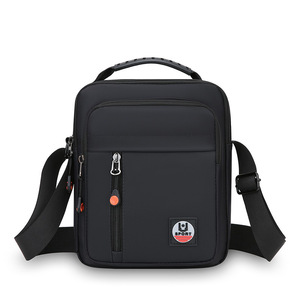 Nouveau Sac Bandoulière Homme Tendance et Abordable pour Sport, Voyage et Quotidien – Le Meilleur Sac Messager Croisé de Designer - Product Image 1