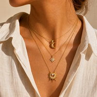 Colliers superposés tendance en acier inoxydable 316L doré pour femmes, avec pendentifs délicats lune, soleil, étoile et perle, bijoux multicouches
