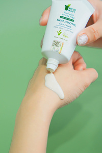 Crema Hidratante con Extracto de Cactus Nopalea, Iluminadora, Antienvejecimiento, Reparadora de la Piel, Nutritiva Facial, para Todo Tipo de Piel, Uso Diario - Product Image 4