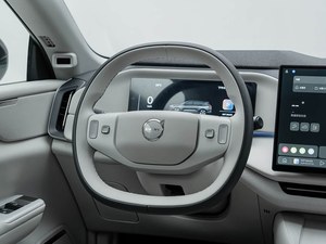 Stock disponible : SUV <span class=keywords><strong>hybride</strong></span> rechargeable Volvo X70 d'origine avec conduite intelligente et batterie au lithium-fer-phosphate à haute stabilité - Product Image 6