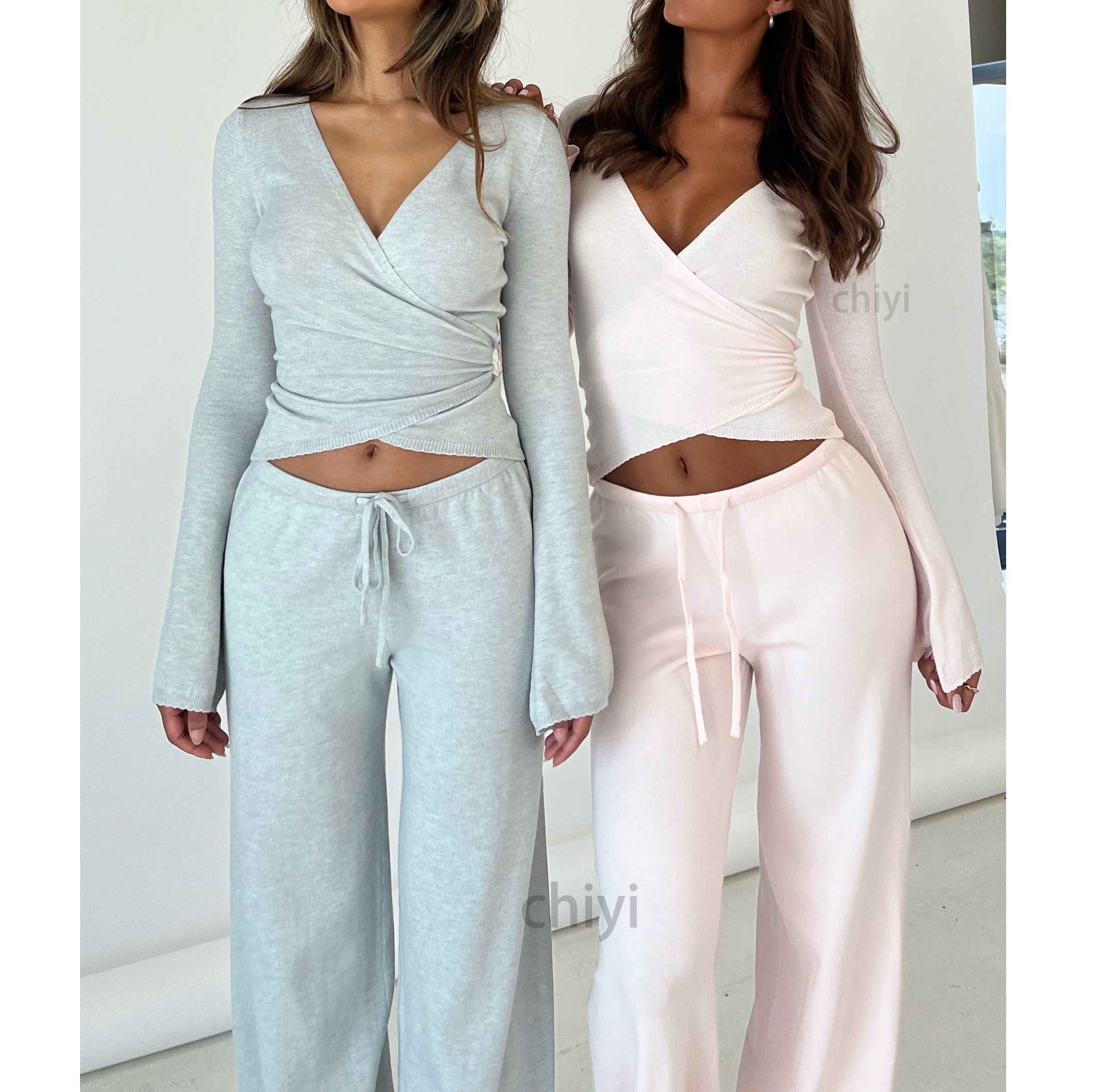 Women's OEM Tops Casual V Neck Sexy Long Sleeve Crop Top Yoga Customized Workout Blouse Women Sweatshirt