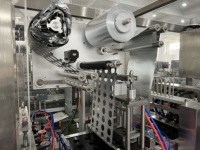 Machine automatique de remplissage et de scellage de capsules Nespresso, ligne de production d'emballage de dosettes de café en film roulé