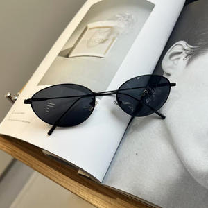 Gafas de Sol Ovaladas con Borde Dorado Estilo Coreano Qianai, Montura Metálica, UV400, Moda Femenina Y2K, Gafas de Ojo de Gato en Forma de Lágrima - Product Image 5