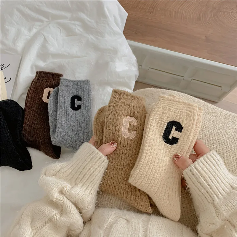 Customized New Letter C Wool Embroidery Autumn And Winter Women's Mid-tube Socks Ins Stockings Thickened Warm Women's Socks With