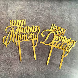 Vendita diretta dalla fabbrica MOYI di nuove decorazioni per torte in stile Ins, topper in acrilico per torta con scritta Happy Birthday per mamma e papà. - Product Image 1