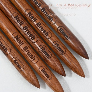 แปรงเพ้นท์เล็บลายเส้นฝรั่งเศสแบบยาว-สั้น ด้ามไม้ ขนไนลอน สำหรับวาดลายเส้น ทาสีเล็บ  รุ่น Salon Special - Product Image 3