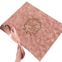 Caixa de Convite de Casamento Luxuosa em Veludo Rosa com Estampa em Folha de Ouro, Logotipo Personalizado, Franja, Papelaria Elegante para Noivado e Gala
