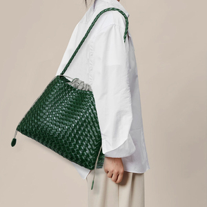 Bolsos de Hombro Negros para Mujer, Bolso de Hombro de Cuero PU, Tejido a Mano, Gran Capacidad, Bolso de Axila para Dama, Venta al por Mayor de Fábrica - Product Image 1