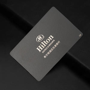 Elegante Tarjeta de metal negro con diseño de nota musical roja Tarjeta de metal creativa - Product Image 6