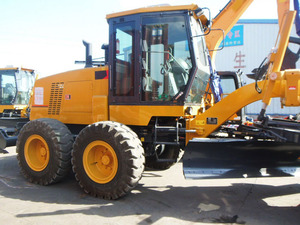 Niveleuse routière robuste de 180 CV GR180, équipement de nivellement du terrain avec une force de traction de 79 <span class=keywords><strong>KN</strong></span> et une vitesse avant de 38 km/h - Product Image 6