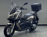 QJMOTOR Hong 150cc Versi Pemuda ADV Skuter Petualang Berpendingin Air Zhejiang >80km/jam