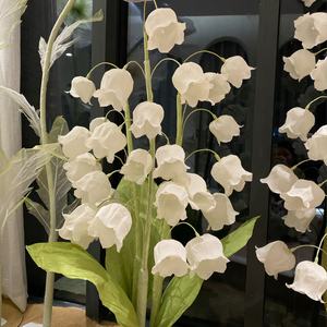 Le décor de mariage le <span class=keywords><strong>lys</strong></span> de la vallée, petit et frais, peut être associé arbitrairement au papier <span class=keywords><strong>géant</strong></span> le <span class=keywords><strong>lys</strong></span> de la vallée, V106 - Product Image 1