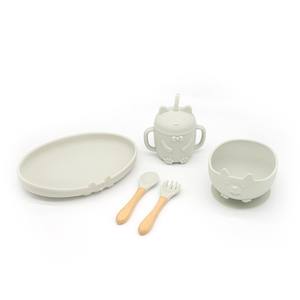 ชุดอาหารสำหรับเด็กทารกทำจากซิลิโคนเกรดอาหารสำหรับขายส่ง พร้อมถ้วย ชาม จาน ผ้ากันเปื้อน ช้อน และส้อม ทำความสะอาดง่าย กันน้ำ - Product Image 2