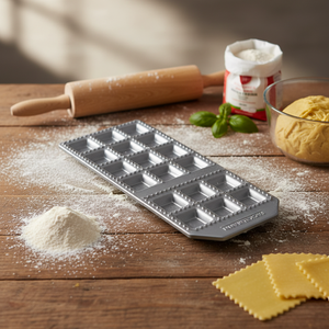 Scatola per Ravioli quadrata con linea di Sybaris 24-Imprint da 36 utensili per Pasta - Product Image 3