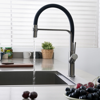Robinet d'évier de cuisine monotrou monté sur le pont de haute qualité robinet à traction Flexible à 360 degrés robinet d'eau chaude et froide en laiton poignée unique