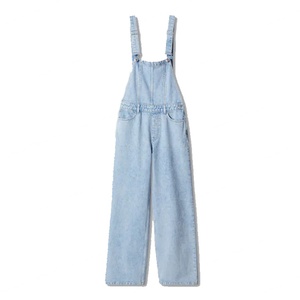 Salopette en jean bleu clair vintage style boyfriend pour femme - Product Image 6