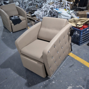 Fauteuil de coiffure ergonomique entièrement inclinable avec coussin, accessoire moderne pour salon de coiffure adulte, noir, sans pneumatique. - Product Image 3