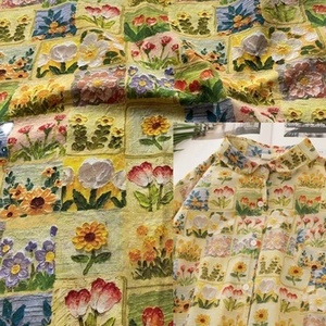Tissu en coton biologique Liberty Lawn of London, sergé tissé, motif floral Starry Nights, pour chemises, garçons et filles - Product Image 1
