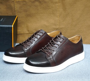 Nouvelle Arrivée Chaussures de Sport Homme Style Skateboard à Lacets avec Doublure en Cuir Véritable Chaussures de Marche Décontractées à Semelle Plate Printemps - Product Image 6
