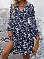 Vestido de Mujer Estilo Europeo 2026, Cuello Inclinado, Cintura Ajustada, Manga Abullonada, Estilo Francés para Mujeres Maduras