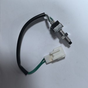 สวิตช์ไฟถอยหลังสำหรับโตโยต้า 84640-37020 84640-37050 ดีซี 12V ตำแหน่งด้านหลัง - Product Image 4