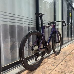 Bicicleta de Carretera de Carbono KOZO2-SHIMANO de 7.8 KG, Venta Directa de Fábrica, con Grupo Shimano 105/105Di2 de 24 Velocidades y Frenos de Disco Hidráulicos - Product Image 4
