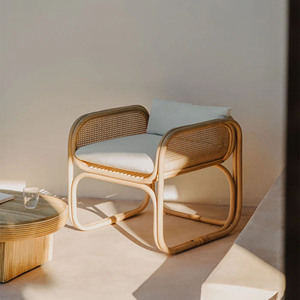 Silla de Salón Minimalista Moderna para Exteriores, Ratán Natural, Versátil, para Hoteles, Playas, Patios, Parques, Jardines - Boja - Product Image 1