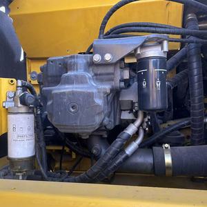 Excavadora Hidráulica Komatsu PC240 Usada de Alta Calidad con Pocas Horas para Exportación - Product Image 3