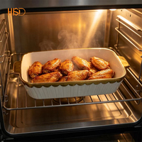 Plat à gratin rectangulaire en céramique blanche résistant à la chaleur avec poignées à bord doré, compatible lave-vaisselle, réutilisable pour usage domestique et commercial
