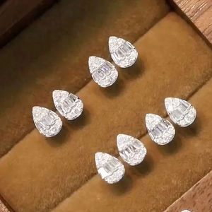 ต่างหูเพชรทรงหยดน้ำ Xinfly Luxury ทองคำแท้ 18K น้ำหนัก 0.2 กะรัต AU750 - Product Image 1