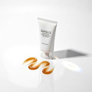 SKIN1004 มาดากัสการ์ เซนเทลล่า ซูทติ้ง ครีม 75 มล. ครีมบำรุงผิวหน้าสำหรับทุกสภาพผิว - Product Image 1