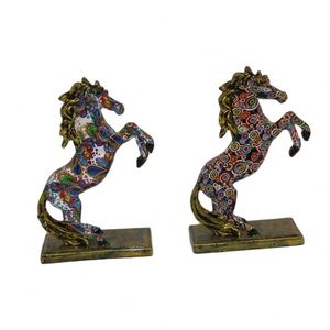 Figuras de Animales Coloridas Hechas a Mano en Resina 3D de Alta Calidad, Recuerdos, Estatua de Caballo en Resina, Adorno de Caballo Personalizado - Product Image 5
