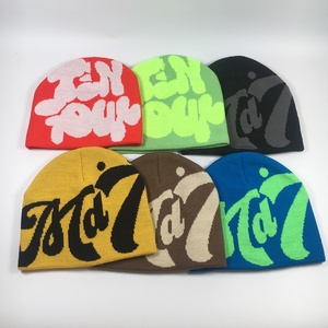 Bonnet d'hiver unisexe en tricot coloré, modèle OEM haut de gamme, populaire et très demandé, avec motifs jacquard personnalisés, ensemble bonnet femme - Product Image 2