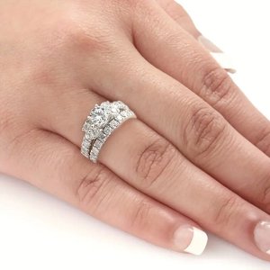 Anello da Donna Minimalista Stile Fidanzamento e Matrimonio, Gioielli alla Moda - Product Image 2