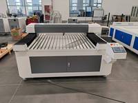 Machine de découpe laser CO2 4x8 à faible coût STJ1325