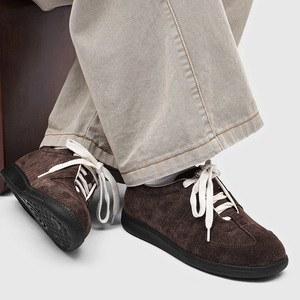 Zapatillas Retro de Hombre 2026 con Punta Redonda y Caña Baja, Estilo Británico, Versátiles y Casuales - Product Image 2