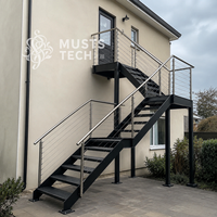 Escalier extérieur en acier pour villa moderne, idéal pour l'installation industrielle et professionnelle en usine
