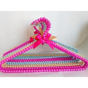 <span class=keywords><strong>Cintre</strong></span> en plastique adulte cintres à perles pour vêtements animaux de compagnie enfants princesse pinces à linge mariage robe <span class=keywords><strong>cintre</strong></span> économiser de l'espace organisateur de stockage - Product Image 2