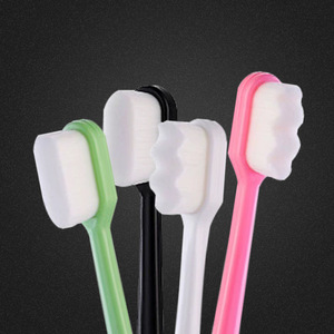 Adult <b>toothbrush</b> with 10,000 bristles, suitable for home oral hygiene, simple design, perfect for couples, fine bristles. - Product Image 4