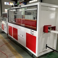 Machine de fabrication de profilés de portes et fenêtres en PVC UPVC, équipement d'extrusion de cadres solides en plastique WPC
