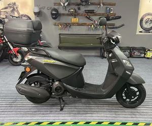 Scooter Yamaha1 Jog 125cc à refroidissement par air, 4 vitesses, haute fiabilité, pour la conduite quotidienne, possibilité de personnalisation - Product Image 5