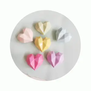 100 buah Valentine Slime Cabochons Resin pesona belakang datar hati berfaset AB untuk jepit rambut DIY perhiasan kerajinan Deco