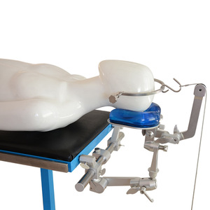El reposacabezas para mesa de operaciones médicas HXY-TJ-006 con arco de tracción es fabricado y se puede usar con varias mesas de operaciones. - Product Image 3