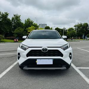 Toyota RAV4 d'occasion <span class=keywords><strong>2023</strong></span> 2.0L Traction avant SUV japonais d'occasion Prix abordable Véhicule familial économique en carburant Blanc - Product Image 2
