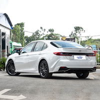 Toyota Camry 2.0HXS Sport Plus Edition 2027 populaire, berline hybride 4 portes 5 places, véhicule familial pour le transport quotidien, pour la vente en gros mondiale