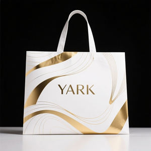 Porte-sacs de shopping en papier kraft personnalisé de luxe, durable et écologique, emballage cadeau de Noël fait à la main avec logos - Product Image 1